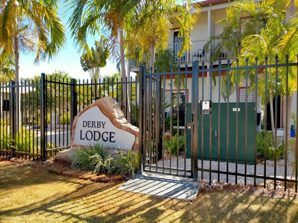 Derby Lodge Self Contained Apartments Exterior photo